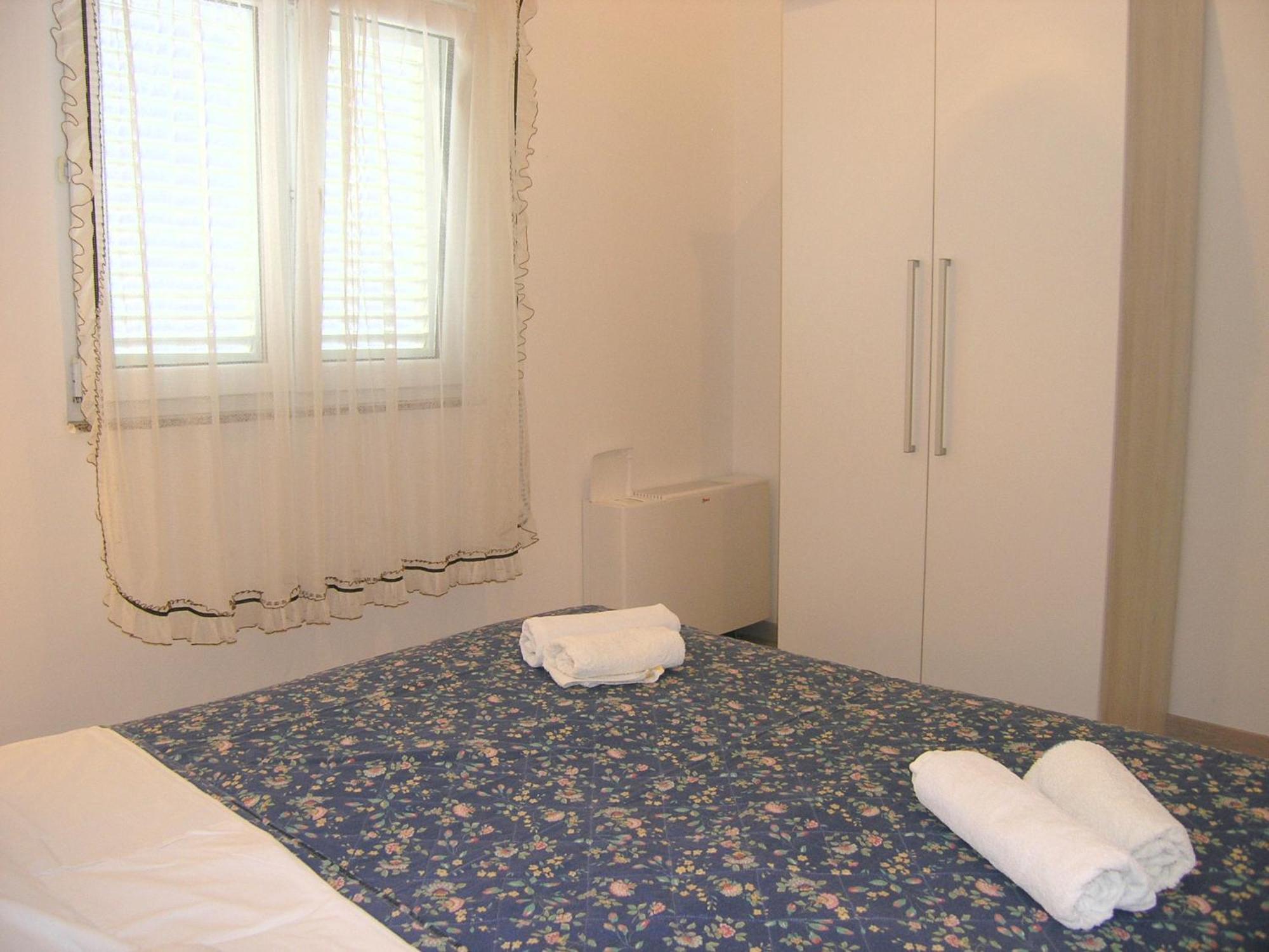 Apartments Sokolovic คิร์ก ภายนอก รูปภาพ