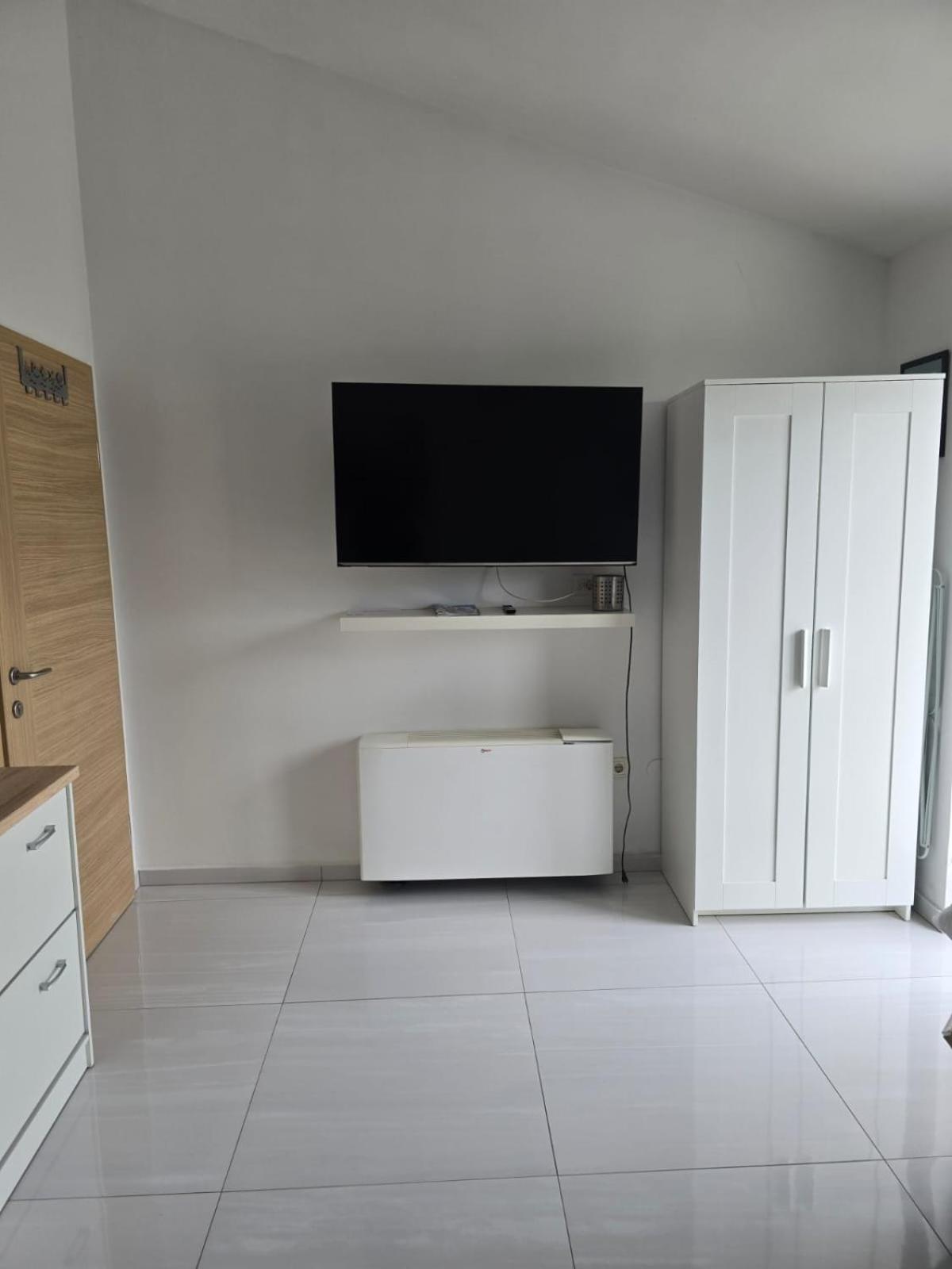 Apartments Sokolovic คิร์ก ภายนอก รูปภาพ