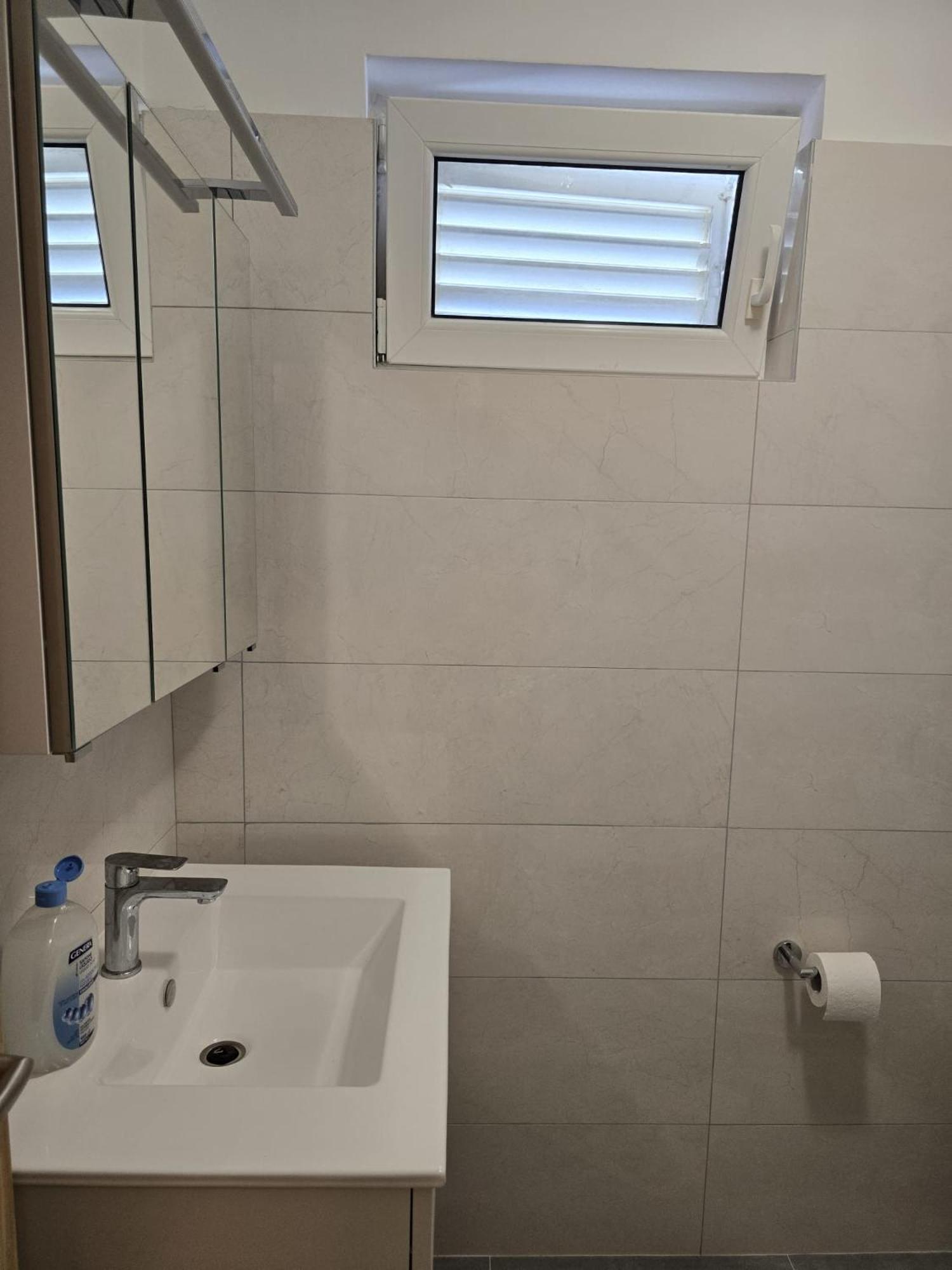 Apartments Sokolovic คิร์ก ภายนอก รูปภาพ